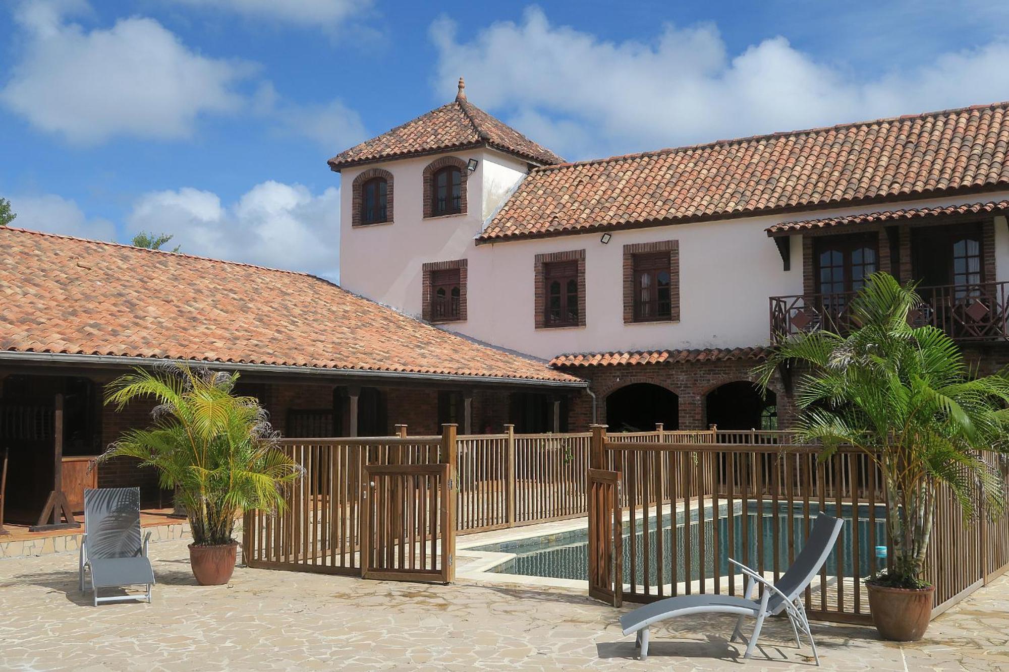 Domaine Du Chateau เลส์ทรัวส์-ซีเลต์ ภายนอก รูปภาพ