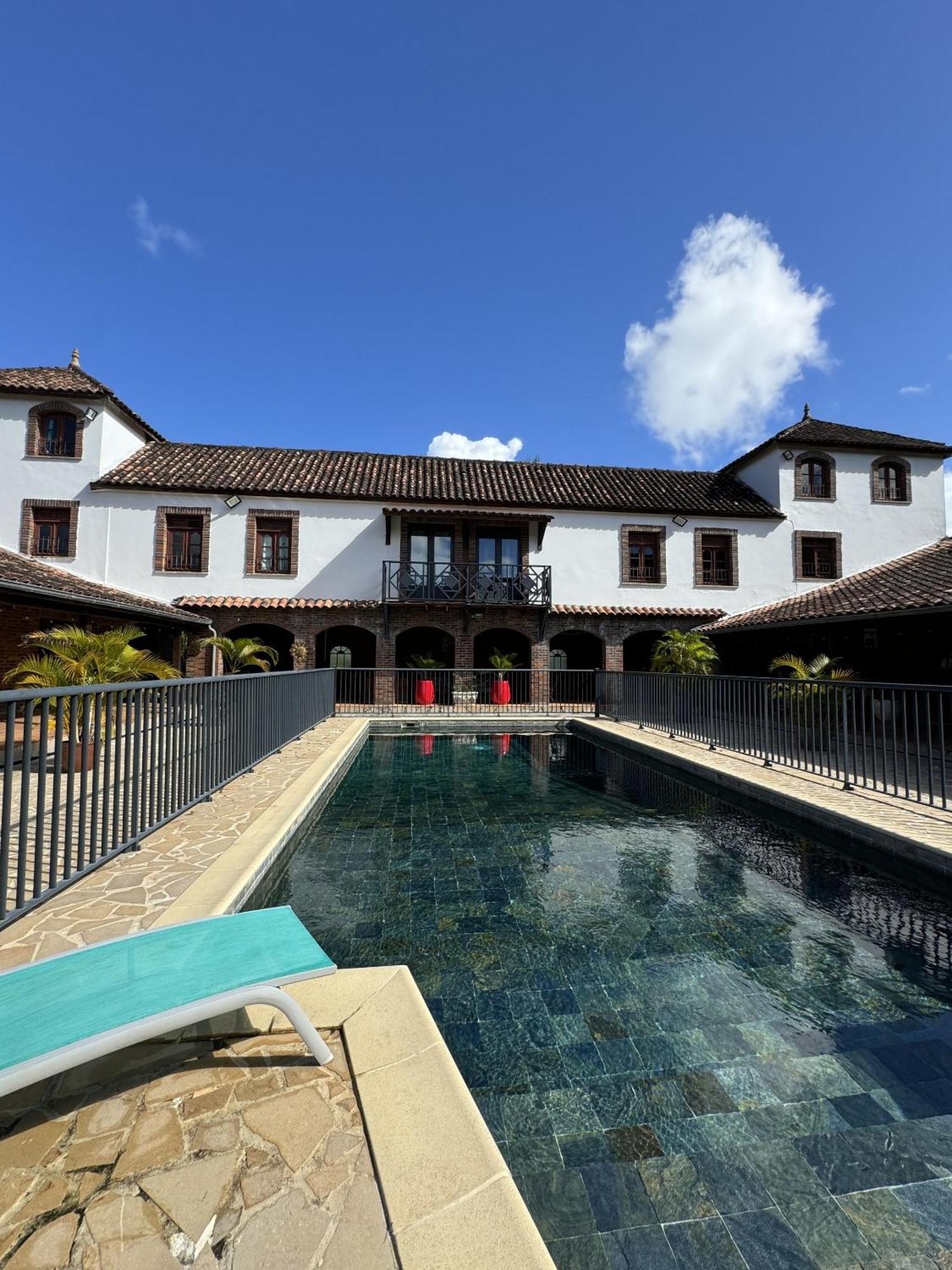 Domaine Du Chateau เลส์ทรัวส์-ซีเลต์ ภายนอก รูปภาพ
